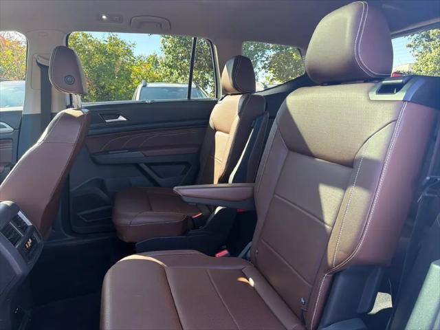 2023 Volkswagen Atlas 3.6L V6 SEL R-Line Black