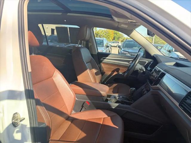 2023 Volkswagen Atlas 3.6L V6 SEL R-Line Black