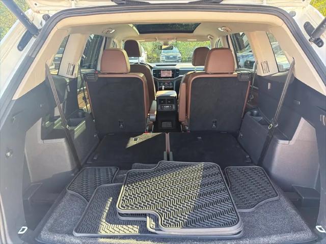 2023 Volkswagen Atlas 3.6L V6 SEL R-Line Black