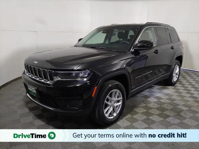2023 Jeep Grand Cherokee Laredo 4x4 for sale in Lombard, IL