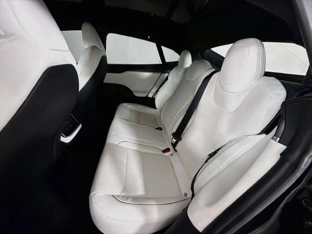 2022 Tesla Model S Plaid Tri Motor All-Wheel Drive