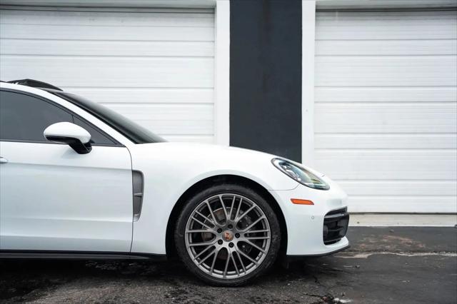 2023 Porsche Panamera 4 Platinum Edition