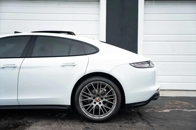 2023 Porsche Panamera 4 Platinum Edition