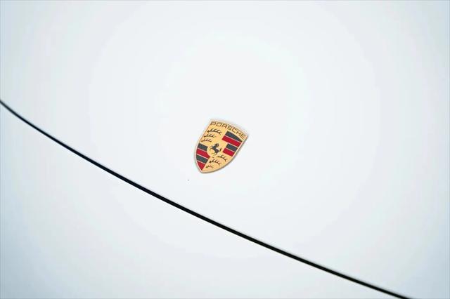 2023 Porsche Panamera 4 Platinum Edition