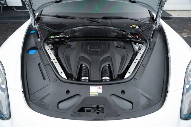 2023 Porsche Panamera 4 Platinum Edition