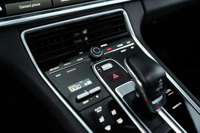 2023 Porsche Panamera 4 Platinum Edition