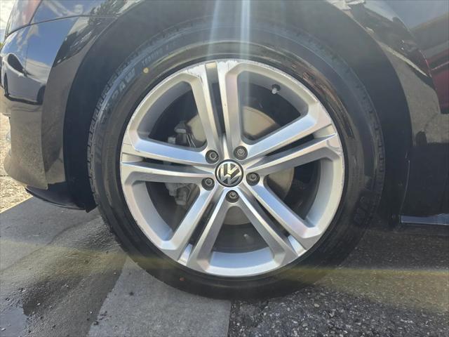 2014 Volkswagen Passat 1.8T Wolfsburg Edition