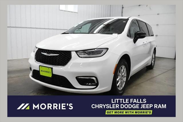 2025 Chrysler Pacifica Select for sale in Little Falls, MN