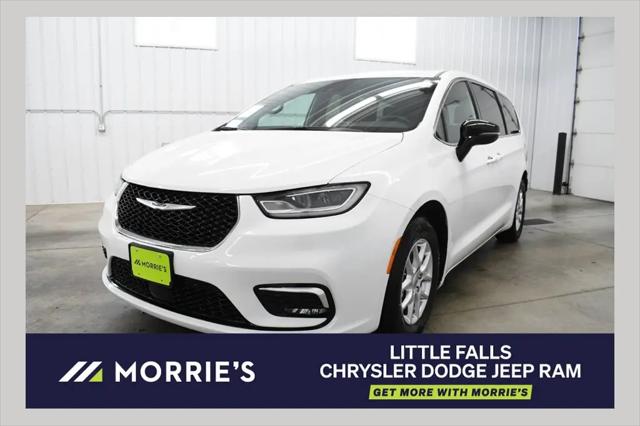 2025 Chrysler Pacifica Select for sale in Little Falls, MN