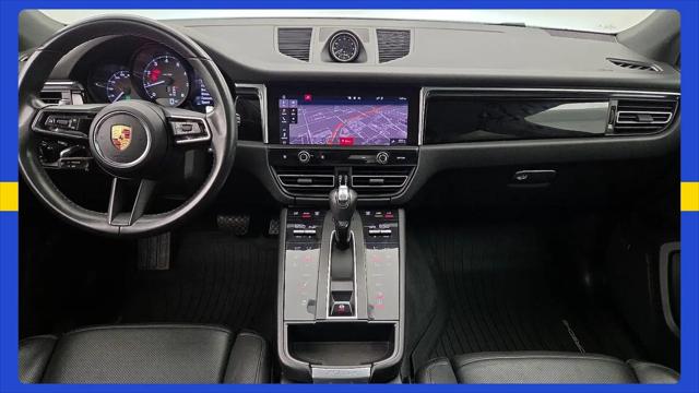 2022 Porsche Macan Macan