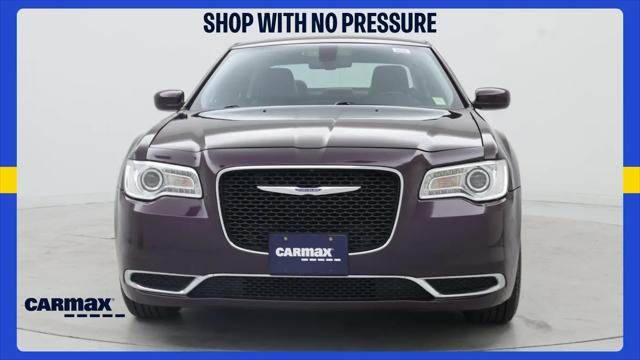 2020 Chrysler 300 Touring L