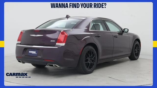 2020 Chrysler 300 Touring L