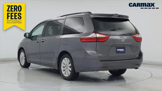 2015 Toyota Sienna XLE Premium 7 Passenger for sale in Maplewood, MN