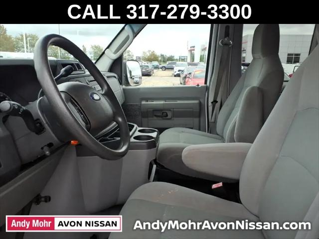 2009 Ford E-350 Super Duty XLT