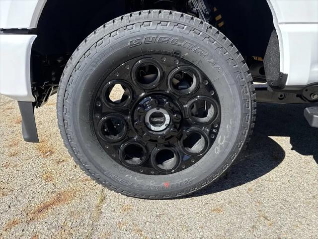 2027 Ford F-350 LARIAT