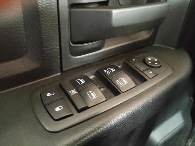 2018 Ram 1500 Express Quad Cab 4x2 64 Box