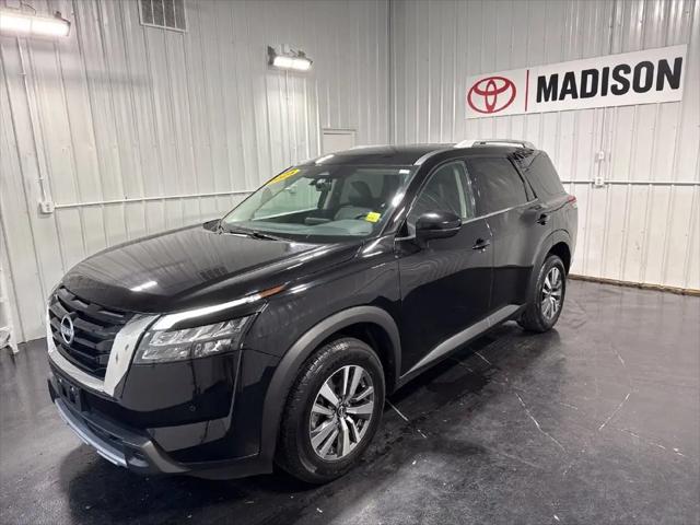 2025 Nissan Pathfinder SL 4WD for sale in Muncie, IN
