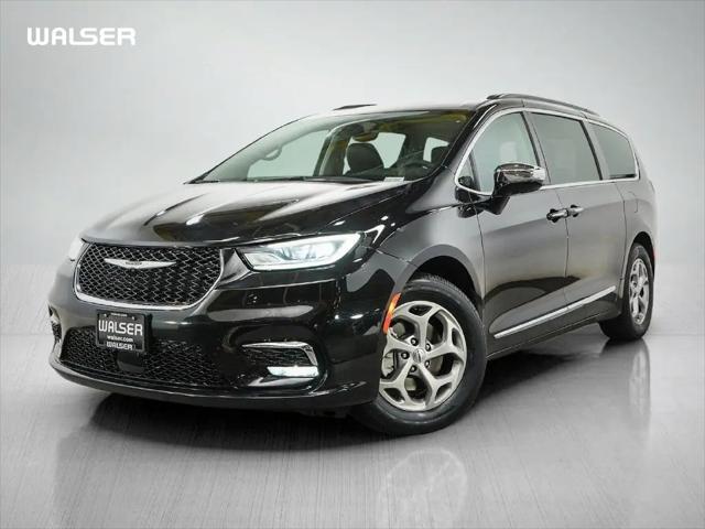 2023 Chrysler Pacifica Limited for sale in South St Paul, MN
