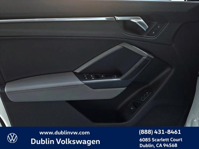 2023 Audi Q3 Premium 45 TFSI S line quattro Tiptronic