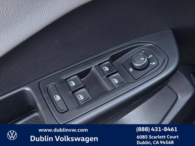 2023 Volkswagen Taos 1.5T SEL