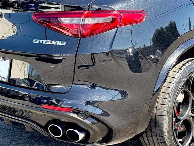 2023 Alfa Romeo Stelvio Quadrifoglio AWD