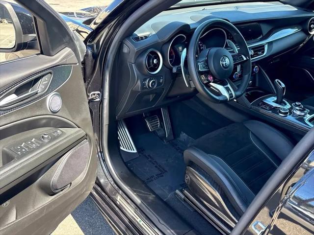 2023 Alfa Romeo Stelvio Quadrifoglio AWD