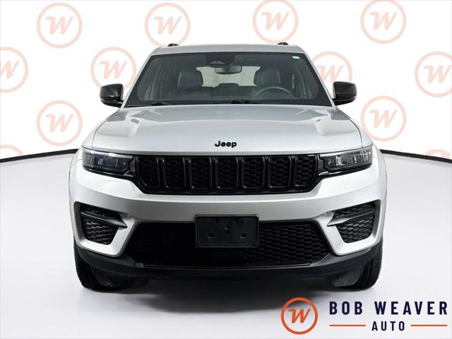 2023 Jeep Grand Cherokee Altitude 4x4 2023 Jeep Grand Cherokee Altitude 4x4