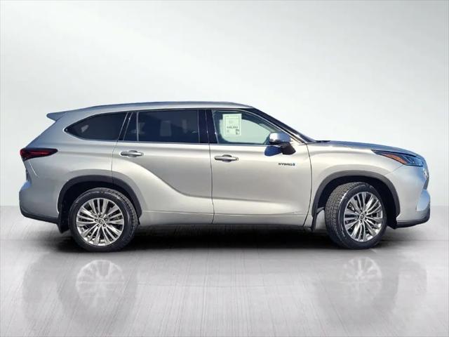 2021 Toyota Highlander Hybrid Platinum
