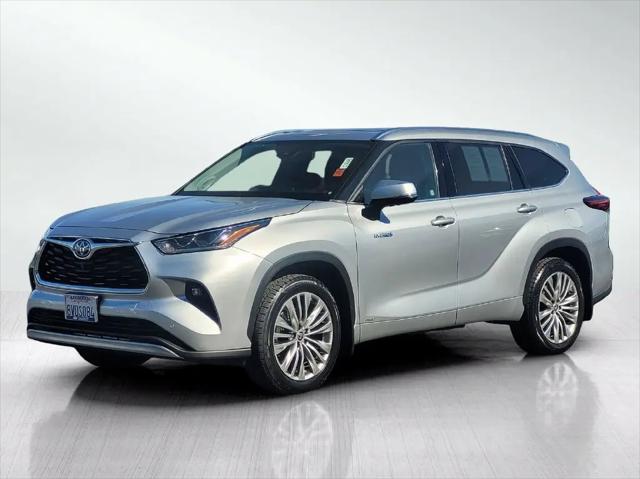 2021 Toyota Highlander Hybrid Platinum