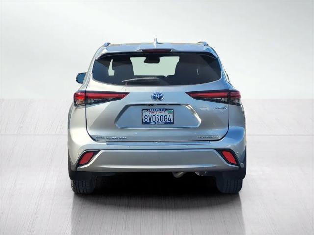 2021 Toyota Highlander Hybrid Platinum