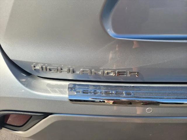 2021 Toyota Highlander Hybrid Platinum