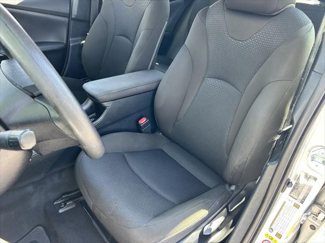 2019 Toyota Prius LE