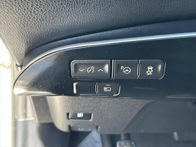 2019 Toyota Prius LE