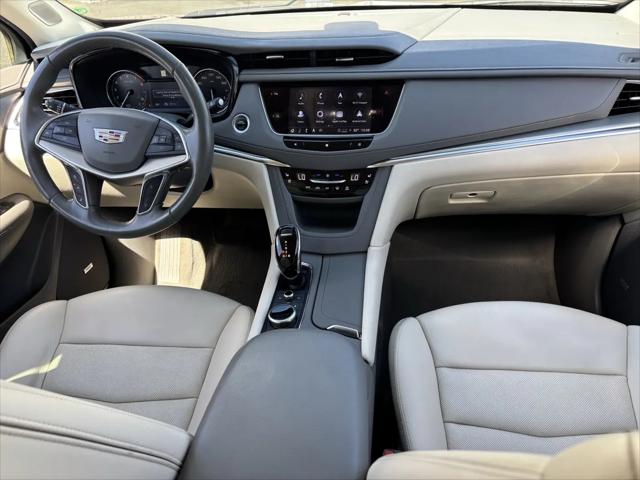 2021 Cadillac XT5 FWD Premium Luxury