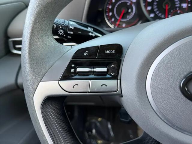 2023 Hyundai Elantra SE