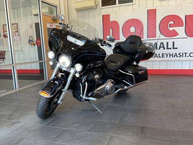 2015 Harley-Davidson Shrine Ultra Limited 