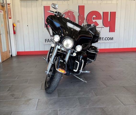 2015 Harley-Davidson Shrine Ultra Limited 