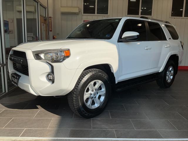 2022 Toyota 4Runner SR5 2022 Toyota 4Runner SR5
