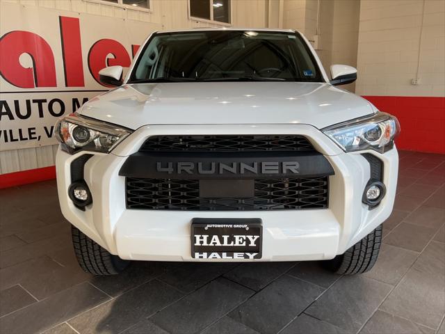 2022 Toyota 4Runner SR5 2022 Toyota 4Runner SR5