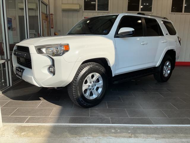 2022 Toyota 4Runner SR5 2022 Toyota 4Runner SR5