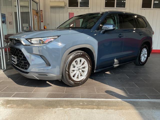 2025 Toyota Grand Highlander Hybrid XLE 2025 Toyota Grand Highlander Hybrid XLE