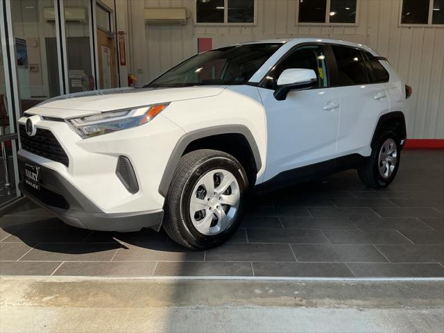 2024 Toyota RAV4 LE 2024 Toyota RAV4 LE