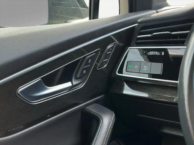 2025 Audi Q7 Premium Plus 55 TFSI quattro Tiptronic