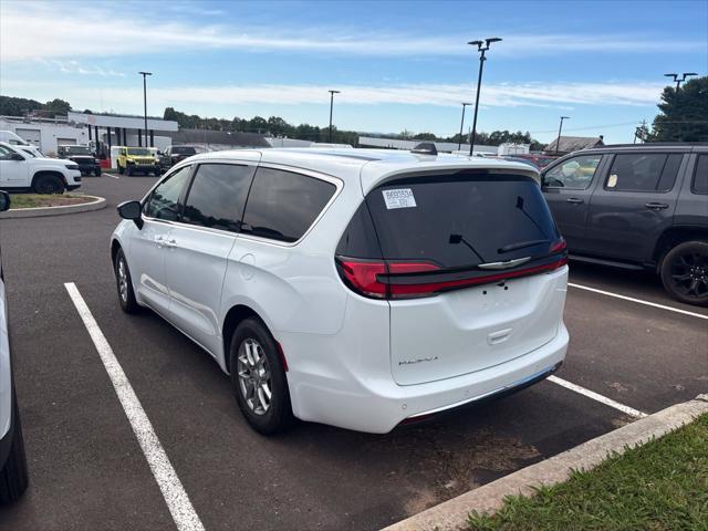 2026 Chrysler Pacifica Select 2026 Chrysler Pacifica Select