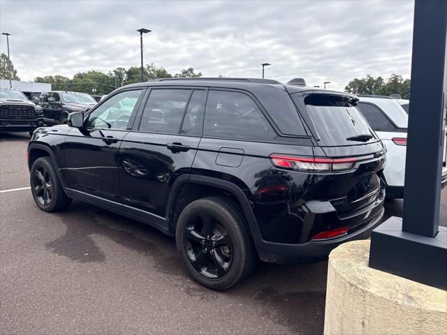 2023 Jeep Grand Cherokee Altitude 4x4 2023 Jeep Grand Cherokee Altitude 4x4