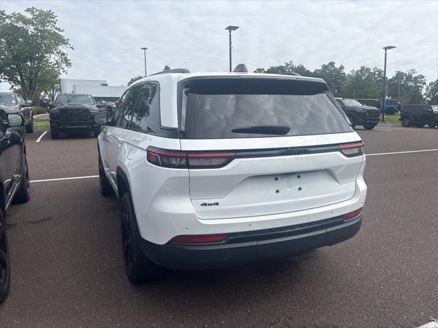 2023 Jeep Grand Cherokee Altitude X 4x4 2023 Jeep Grand Cherokee Altitude X 4x4