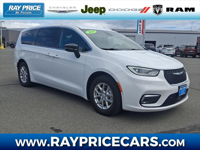 2026 Chrysler Pacifica Select 2026 Chrysler Pacifica Select