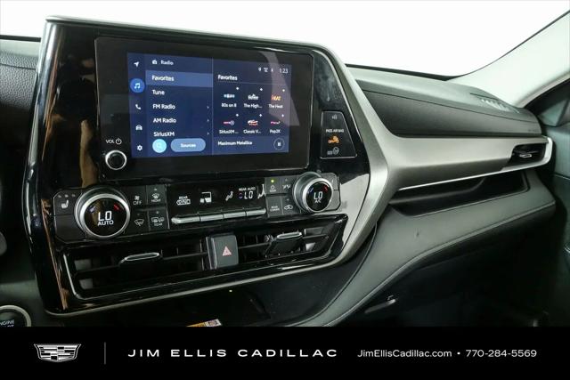 2024 Toyota Highlander LE