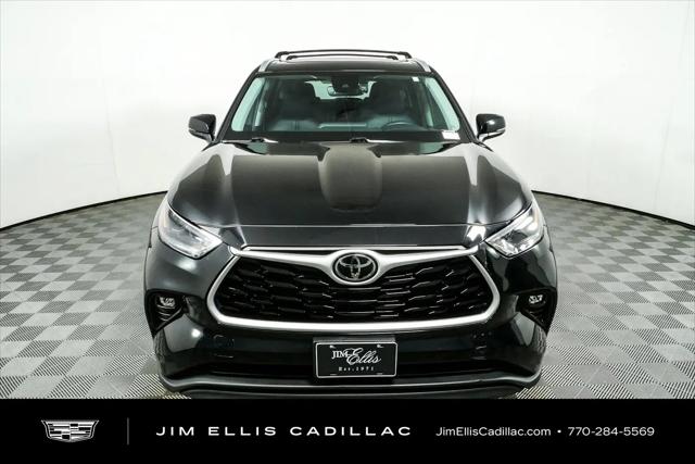 2024 Toyota Highlander LE