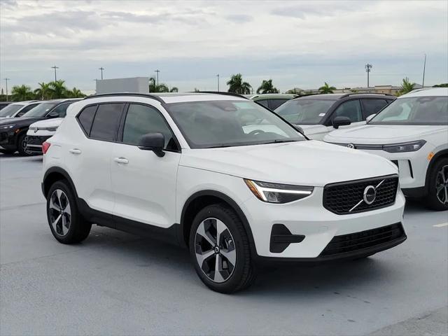 2026 Volvo XC40 Core, B4 FWD Gas mild hybrid, Dark for sale in Delray Beach, FL